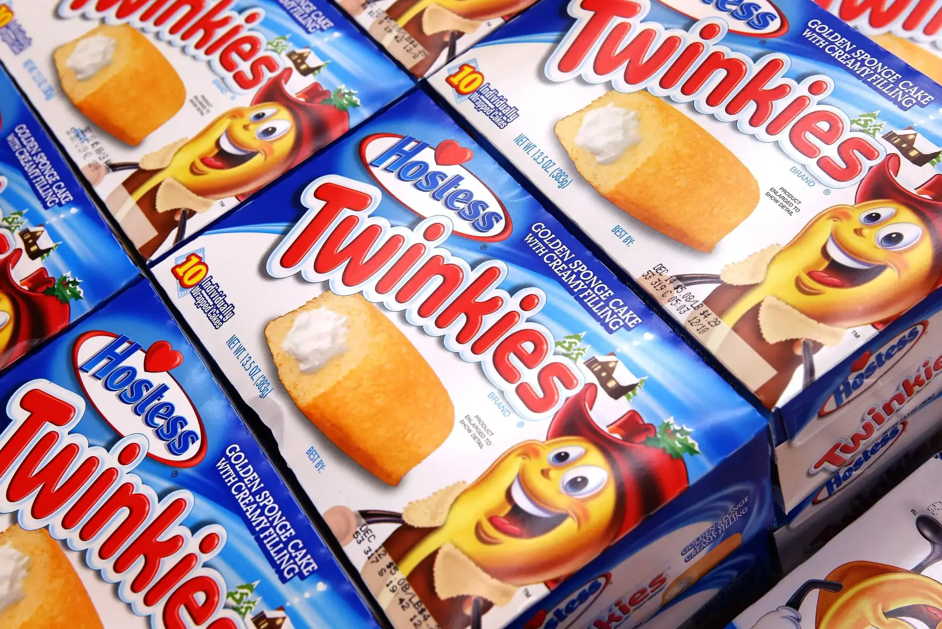 2012-Twinkies-were-discontinued-but-brought-back-in-2013